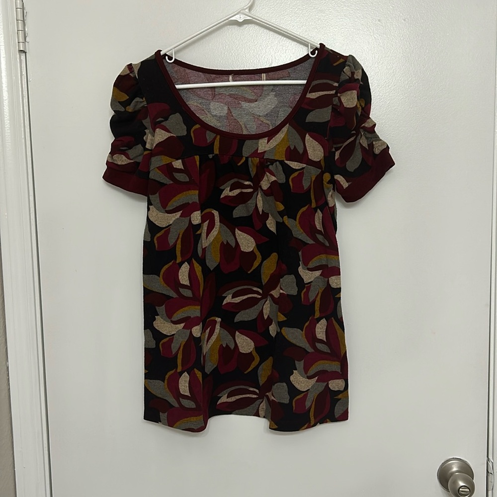 Women’s Puffed Sleeved Blouse